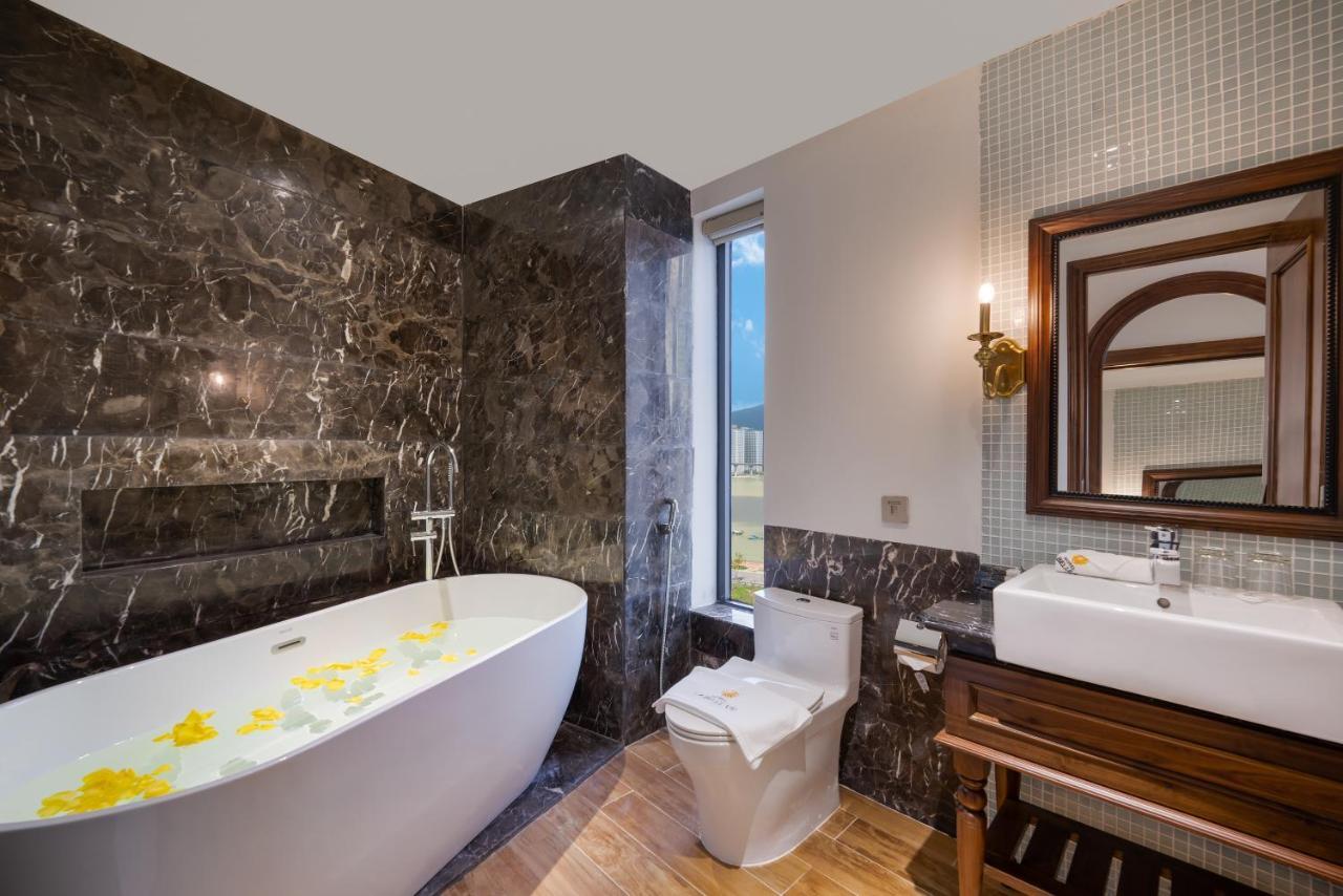 Ds La Belle Vie Hotel & Suite Ντα Νανγκ Εξωτερικό φωτογραφία